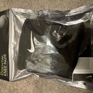 COPY - Nike Volleyball knee pads NEW